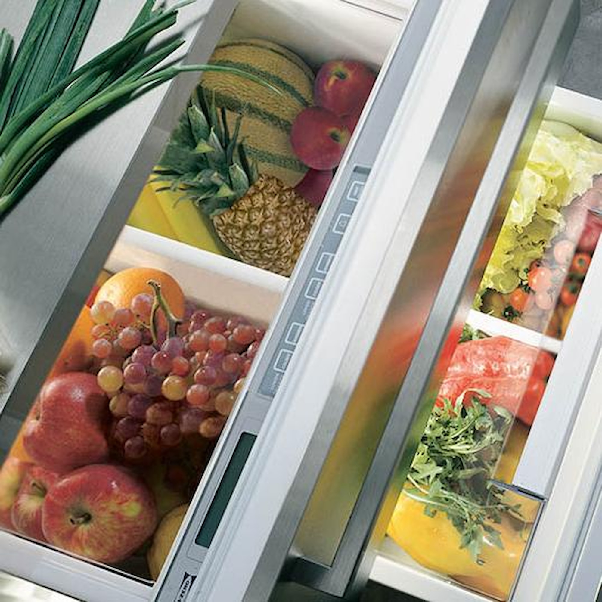 SubZero 700BR ENERGY STAR® 5.3 Cu. Ft. Integrated Refrigerator Drawers
